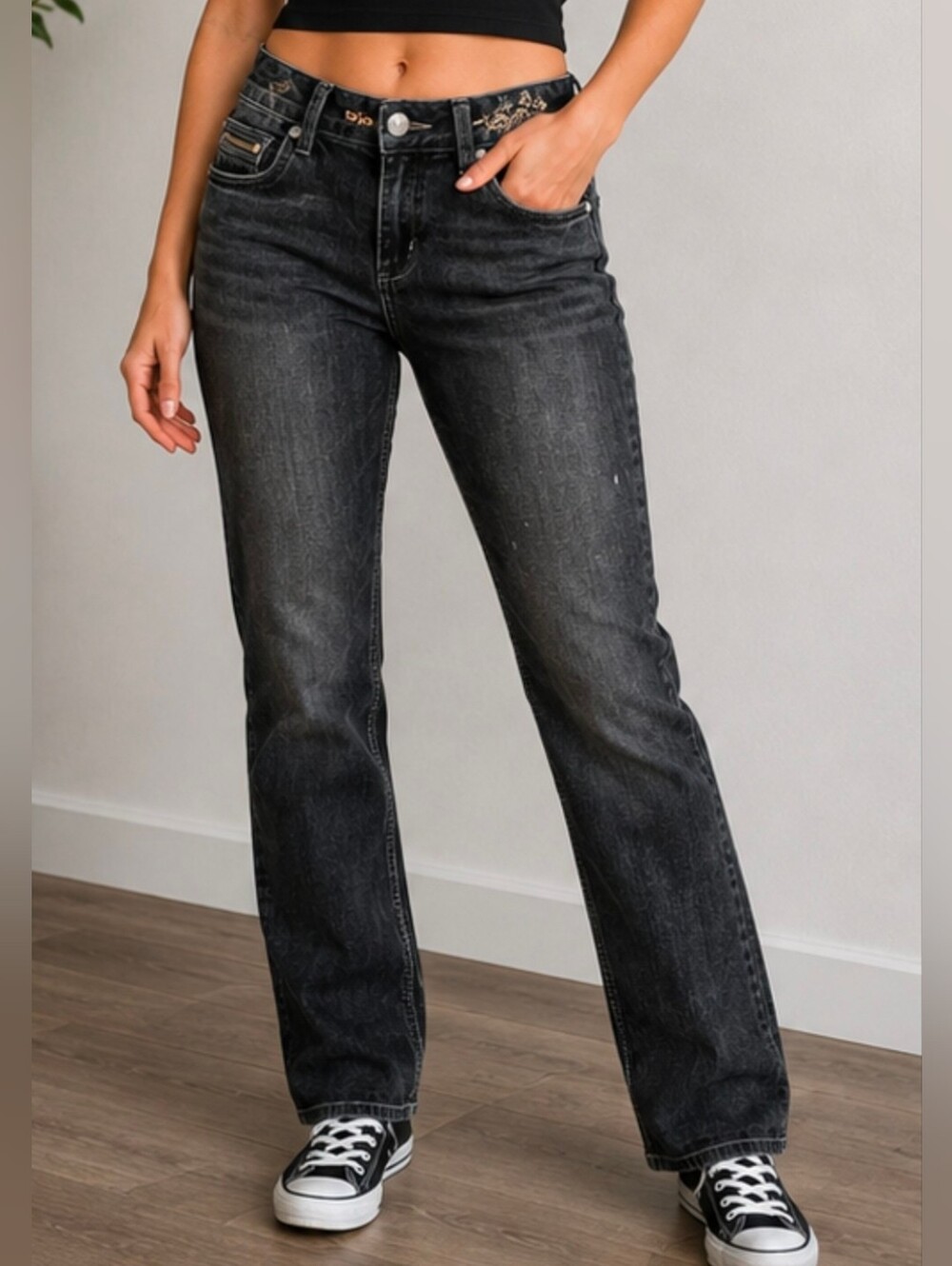 Refuge Women’s Size 11 Black Faded Straight Leg Y2K Jeans Zip Pocket